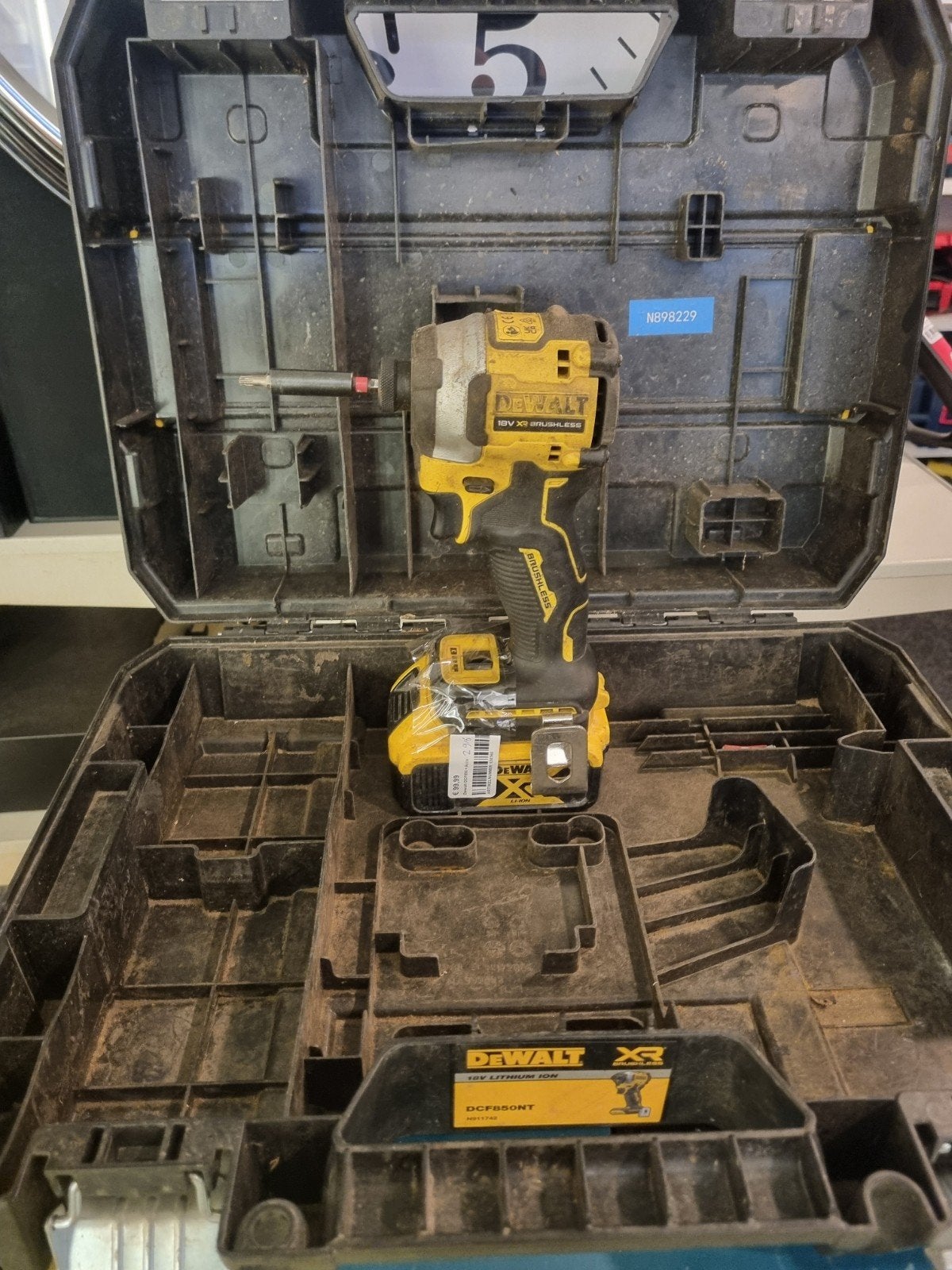 DeWalt 18V XR Brushless Slagboormachine DCF850NT, Ophalen of Verzenden, Gebruikt