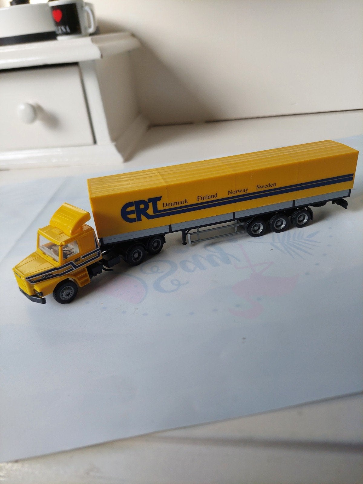 Scania 142 van ERT  , geen doos Of spiegels, Ophalen of Verzenden, Zo goed als nieuw, Bus of Vrachtwagen