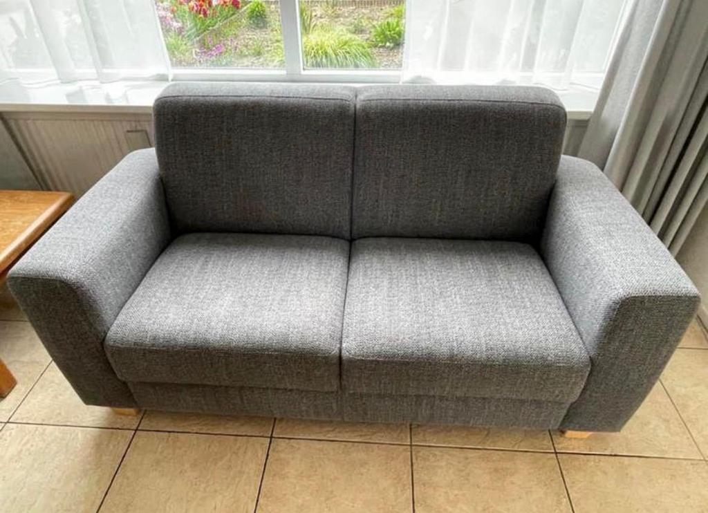 2x een 2-zitsbank, Ophalen, Minder dan 75 cm, 150 tot 200 cm, Tweepersoons