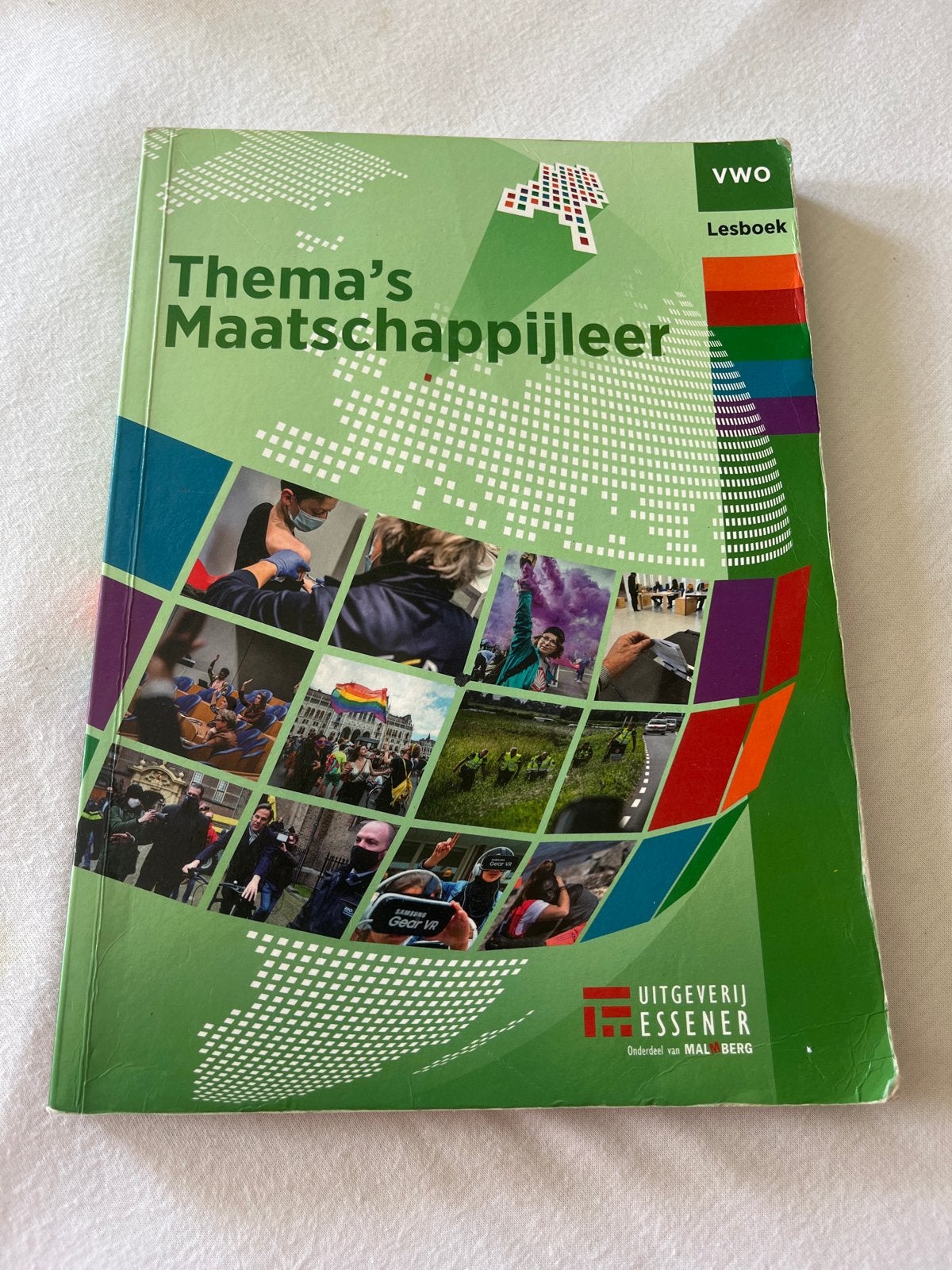 Thema's Maatschappijleer VWO Lesboek, Ophalen of Verzenden, Gelezen, VWO, Maatschappijleer