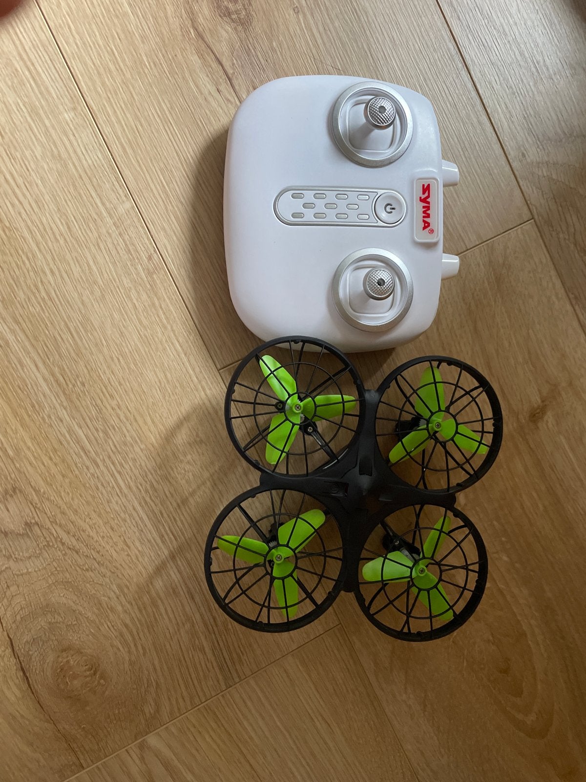 Syma X26 Speelgoeddrone met Afstandsbediening goed als nieuw, Syma, Minder dan 100 meter, Zo goed als nieuw, 15 tot 30 minuten