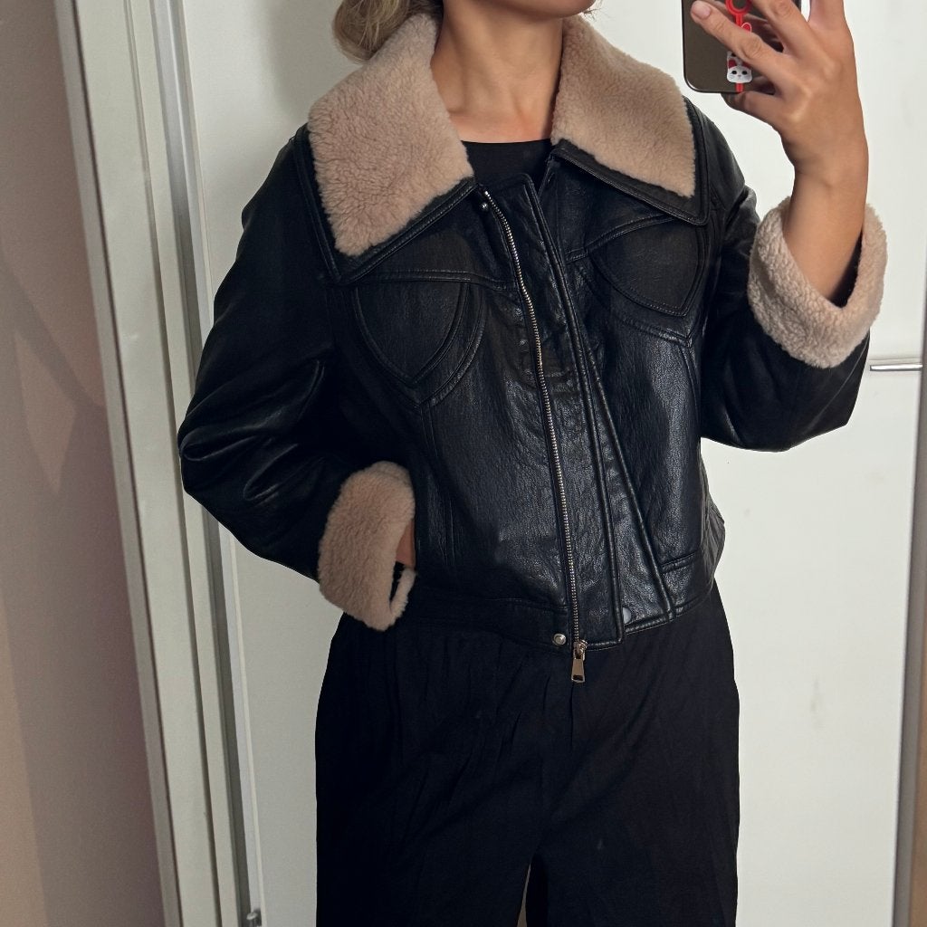Faux Leather Down Jacket with Shearling Collar (size M), Zwart, Ophalen of Verzenden, Zo goed als nieuw, Vintage