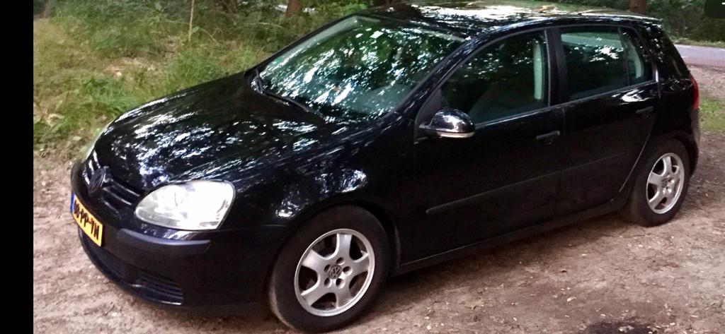 Volkswagen Golf 1.6 16V FSI 85KW 5D 2004 Zwart, Auto's, Volkswagen, Voorwielaandrijving, Zwart, 4 cilinders, 620 kg