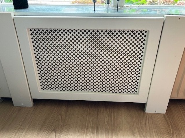 Radiatorbekleding, Ophalen, 30 tot 80 cm, Overige typen, Zo goed als nieuw