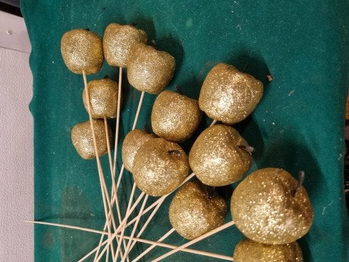 appels goud decoratie op steel 13 stuks, Ophalen of Verzenden, 'T Olde Gre-j, Info@toldegrej.nl, Endepoelstraat 20f Didam