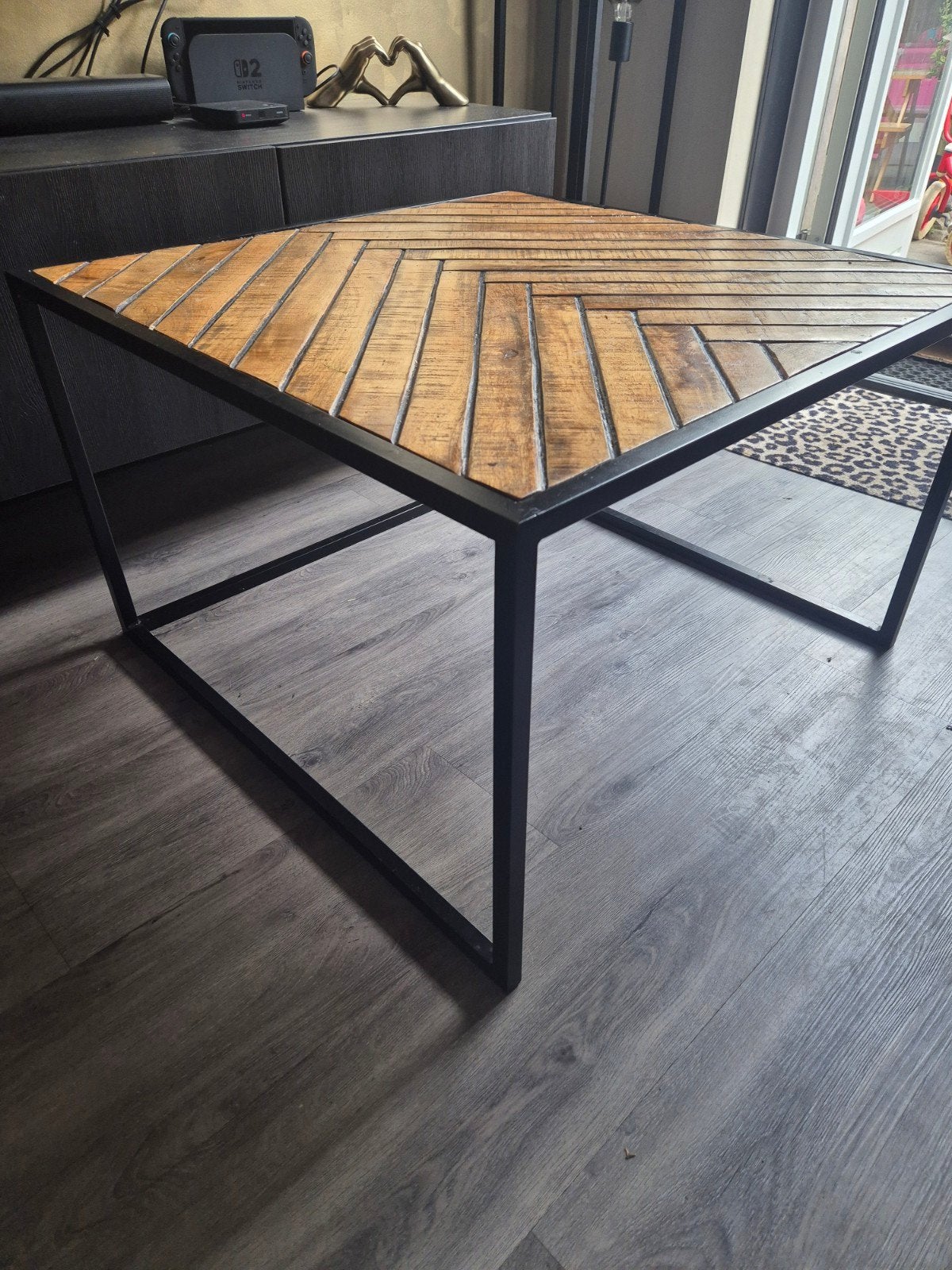 Salontafel met houten blad en metalen onderstel, Overige houtsoorten, Gebruikt, 50 tot 100 cm, Vierkant