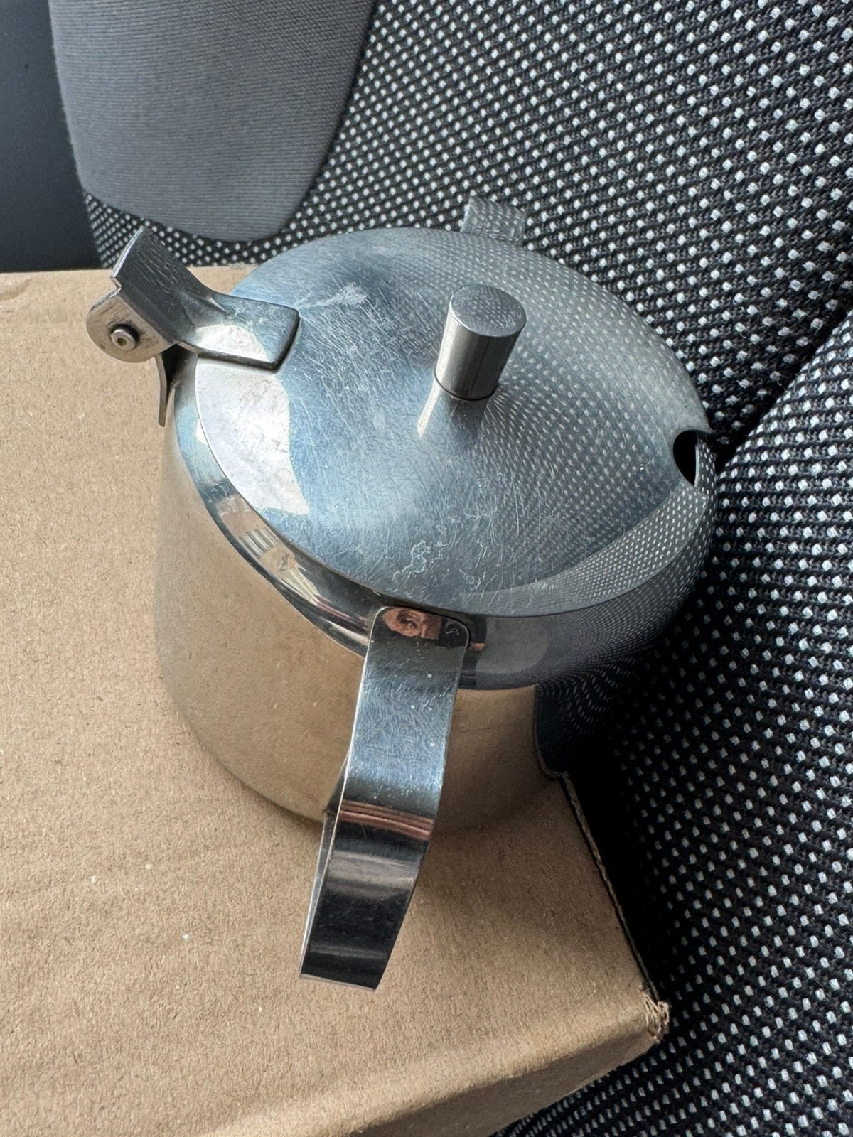 Suikerpot, Ophalen of Verzenden, Overige materialen, Pot, Bus of Blik