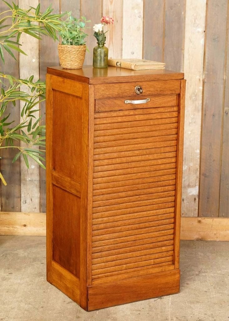 Oud brocante roldeurkast uit Frankrijk met legplanken, Huis en Inrichting, Kasten | Roldeurkasten en Archiefkasten, Ophalen, Minder dan 50 cm