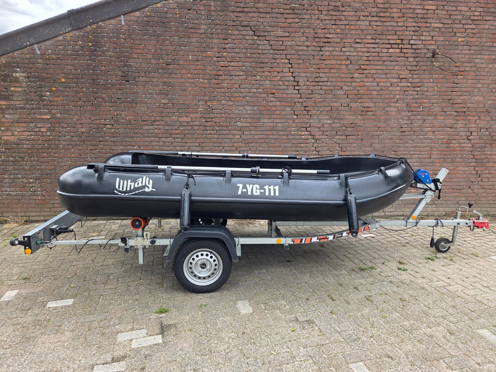 Whaly 370 met trailer - Robuuste en onderhoudsvrije boot, Ophalen