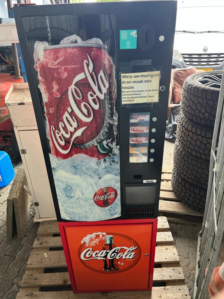Coca-Cola frisdrankautomaat vendingautomaat, Ophalen, Gebruikt