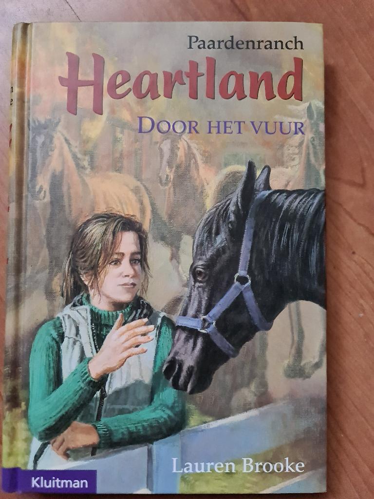 Heartland - Door het Vuur - Lauren Brooke, Ophalen of Verzenden, Zo goed als nieuw, Lauren Brooke, Fictie