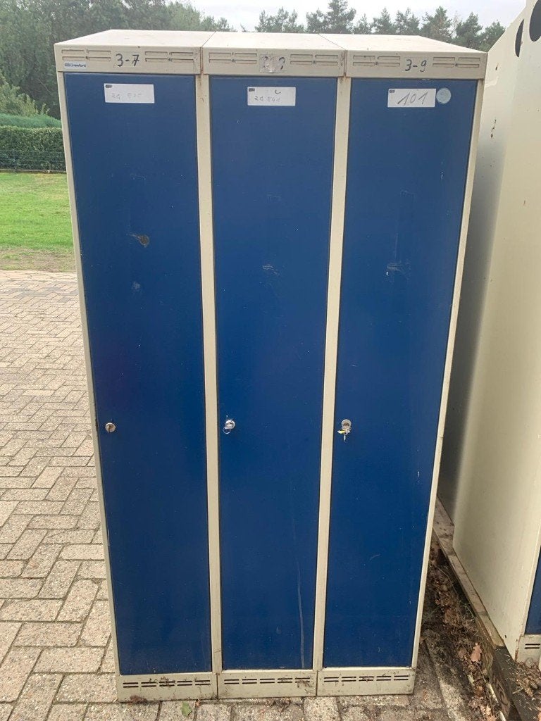Metalen lockers/ kledingkast 3 deurs, 4 deurs, Ophalen of Verzenden, Gebruikt