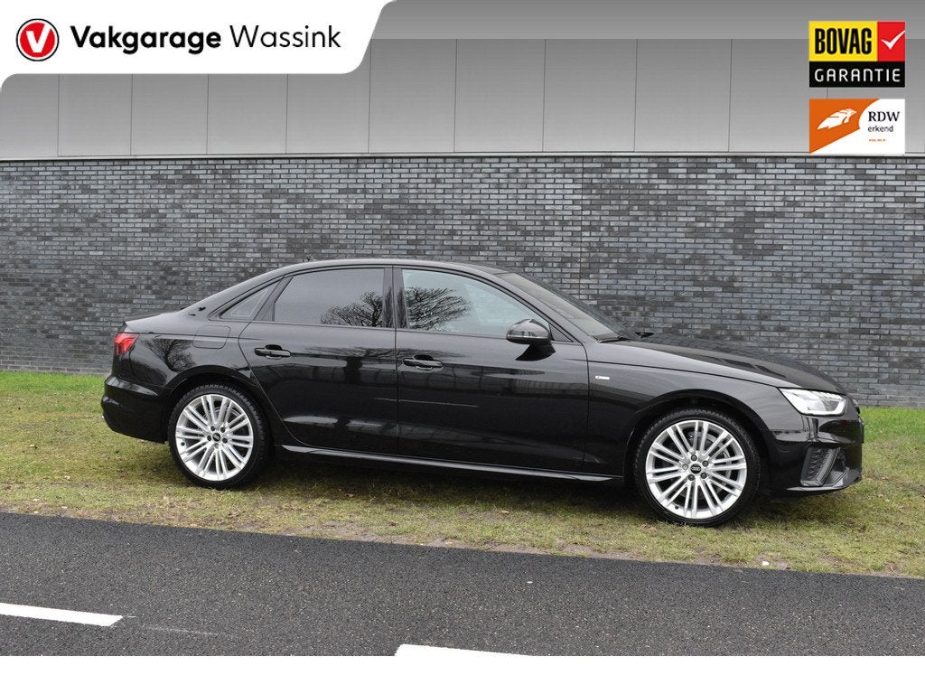 Audi A4 Limousine 35 TFSI S-line 2.0 Mild Hybrid S-line blac, Auto's, Audi, 12 maanden, Gebruikt, 4 cilinders, Zwart