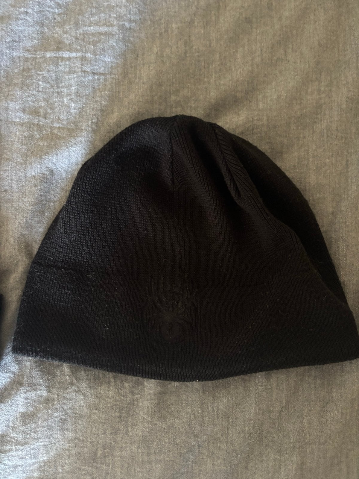Zwarte Spyder Muts - Zo goed als nieuw, Ophalen of Verzenden, Zo goed als nieuw, Maat 38/40 (M), Muts
