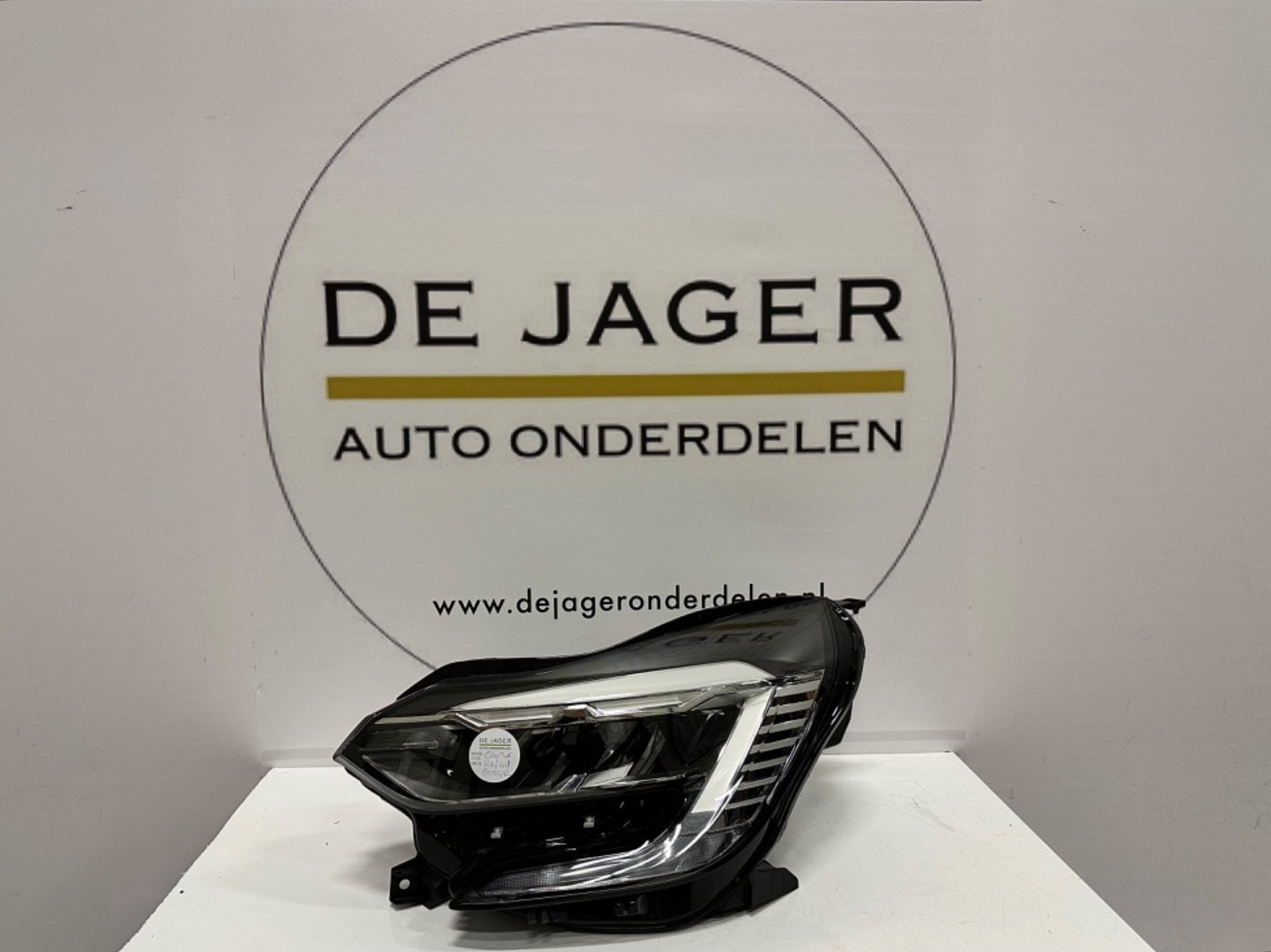 RENAULT CAPTUR II KOPLAMPEN SET LED PURE VISION, Renault Group, Gebruikt, Contact.group@renault.com, Renault