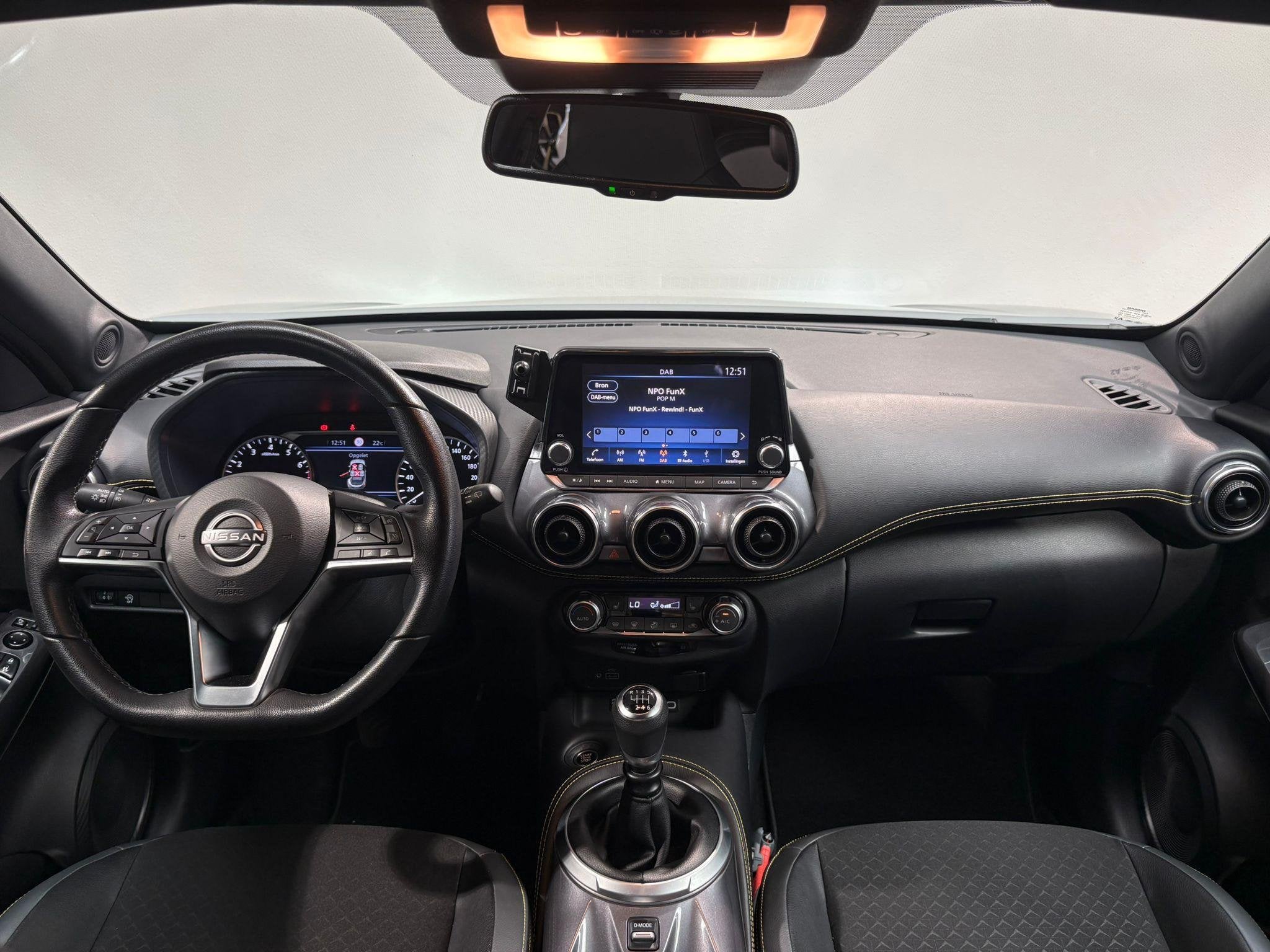 Nissan Juke 1.0 DIG-T Kiiro | Camera | Navigatie | Stoelverw, Auto's, Voorwielaandrijving, Stof, Met garantie (alle), Bedrijf