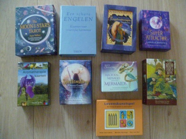 Diverse orakelkaarten en tarot kaarten, Ophalen of Verzenden, Zo goed als nieuw, Overige onderwerpen, Achtergrond en Informatie