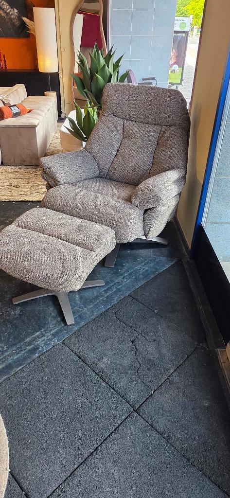 Verstelbare Fauteuil Caleb Met voetenbank – Taupe & Beige, Huis en Inrichting, ., 75 tot 100 cm, Ophalen of Verzenden, Zo goed als nieuw