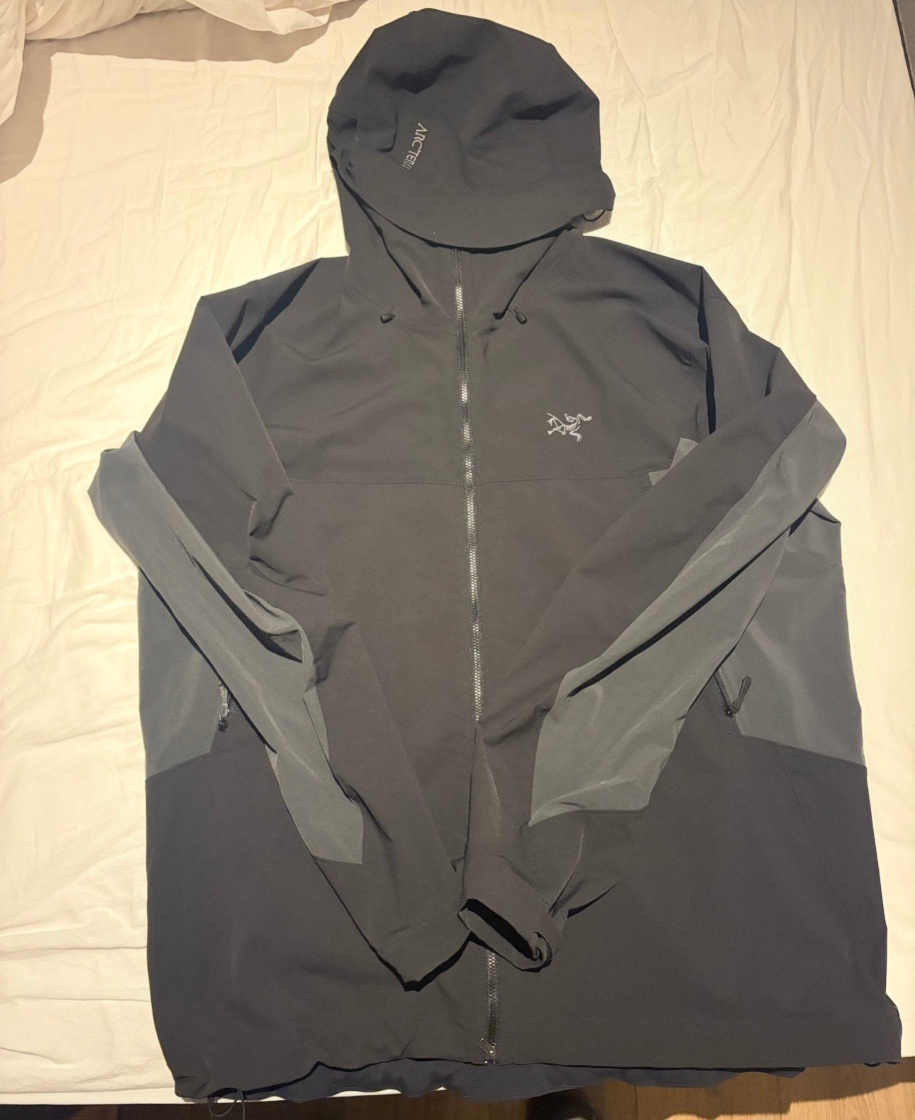 Arc'teryx Serratus Hoody Heren - Softshell - Zwart - XL, Ophalen of Verzenden, Zo goed als nieuw