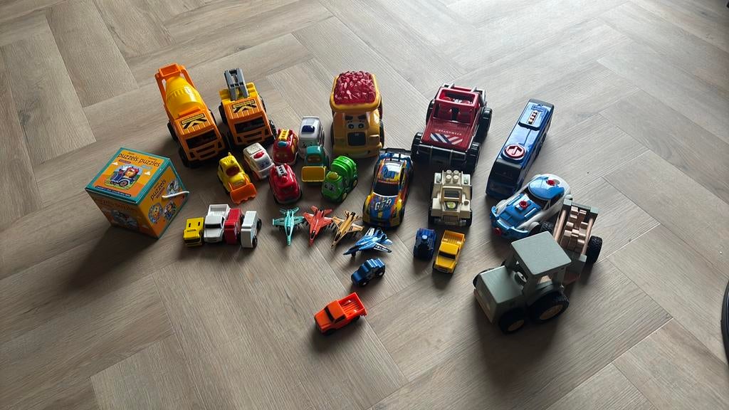 Gratis speelgoed set - voertuigen, Ophalen, Gebruikt