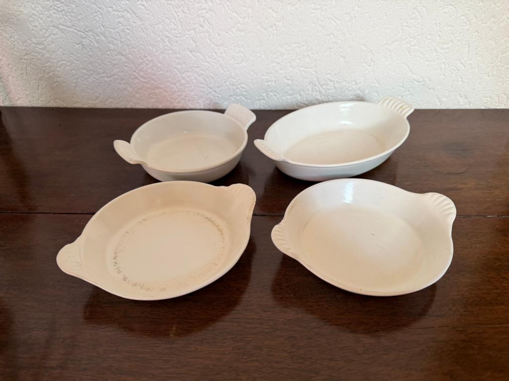 4 witte schaaltjes Le Creuset, Verzenden, Overige materialen