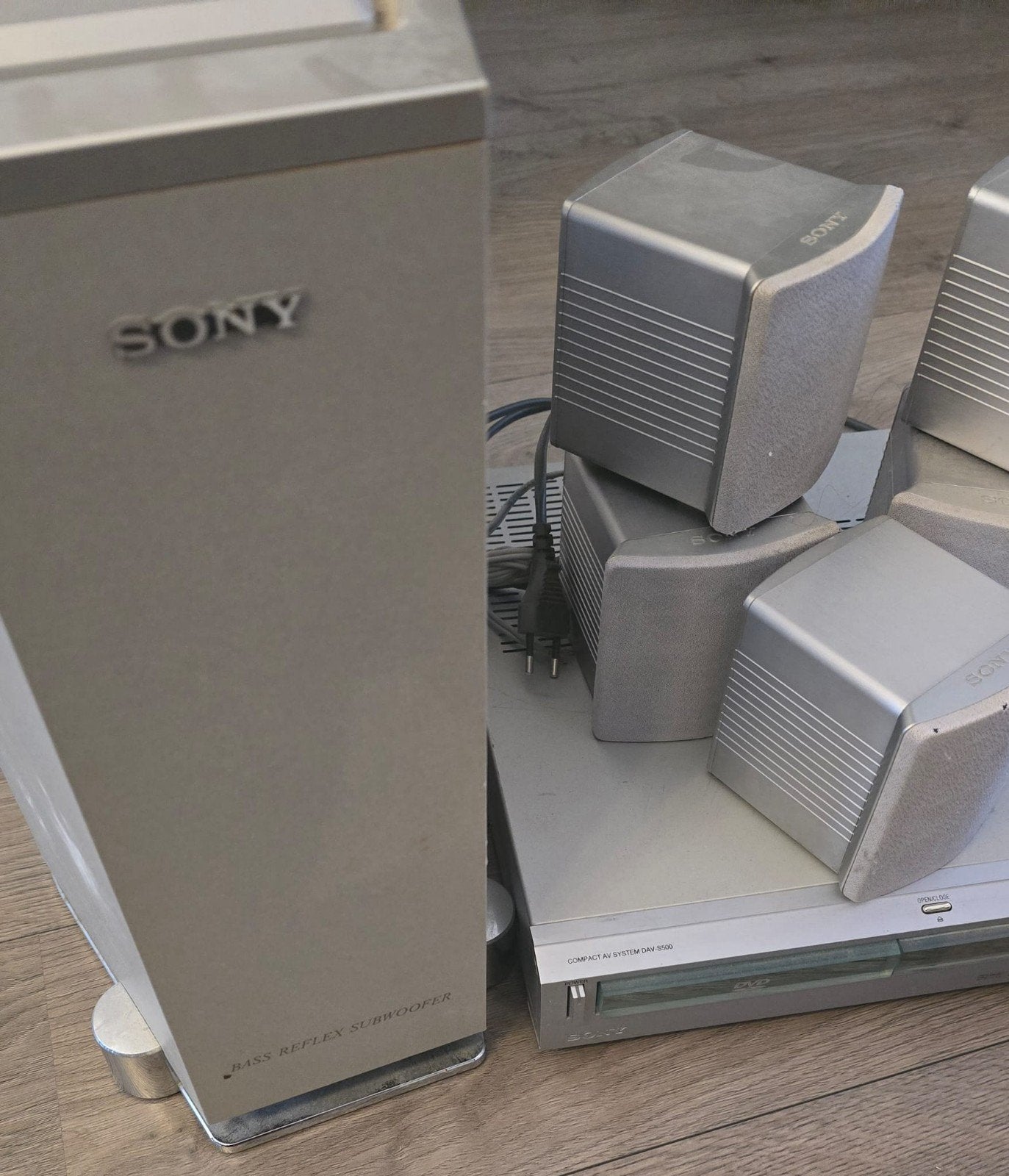 Sony dvd set gratis ophalen, Audio, Tv en Foto, Ophalen of Verzenden, Gebruikt, Sony, Dvd-speler