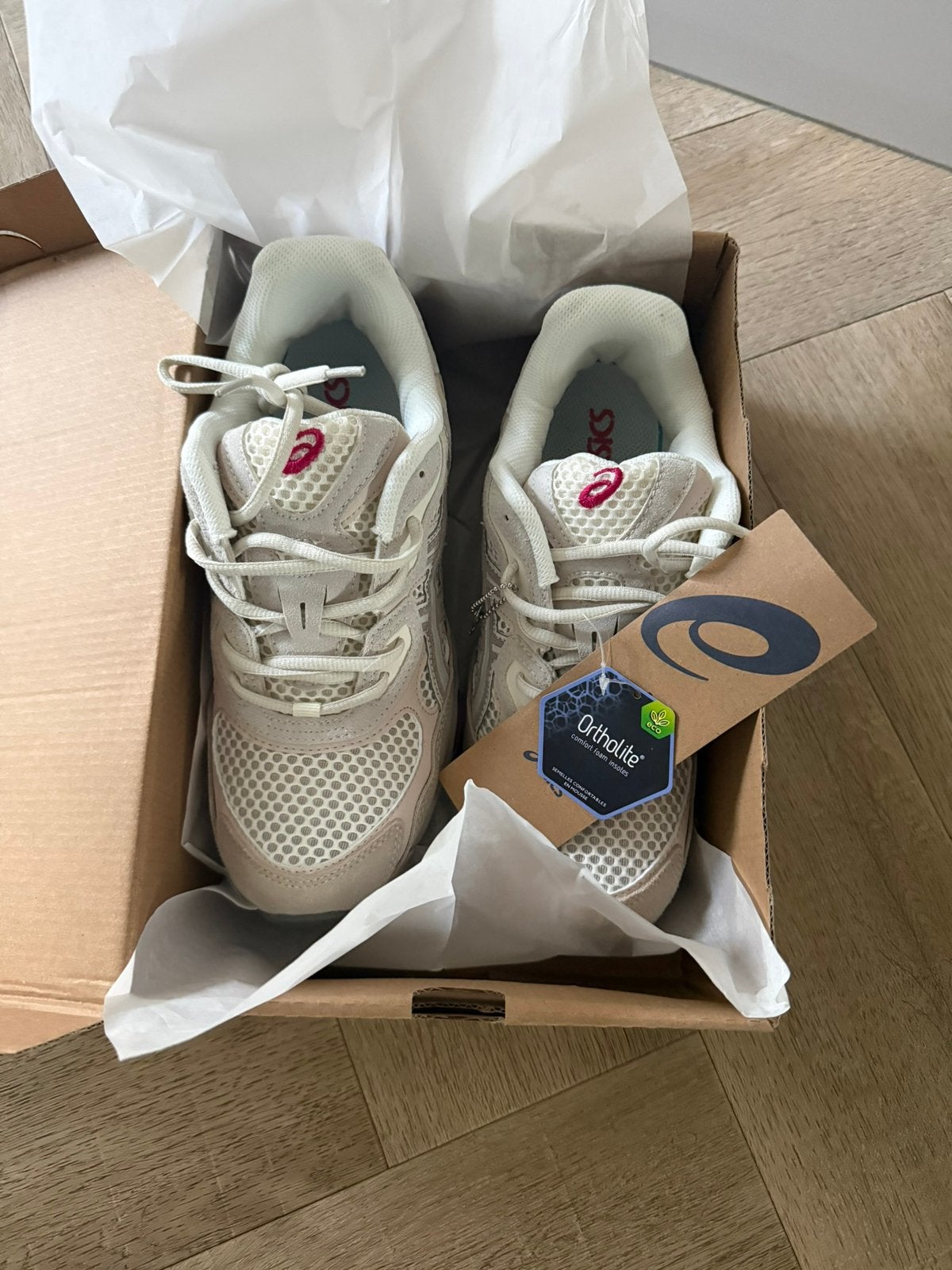 ASICS GEL-NYC Cream&Moonrock 43,5, Overige kleuren, Nieuw, Ophalen of Verzenden, Sneakers of Gympen