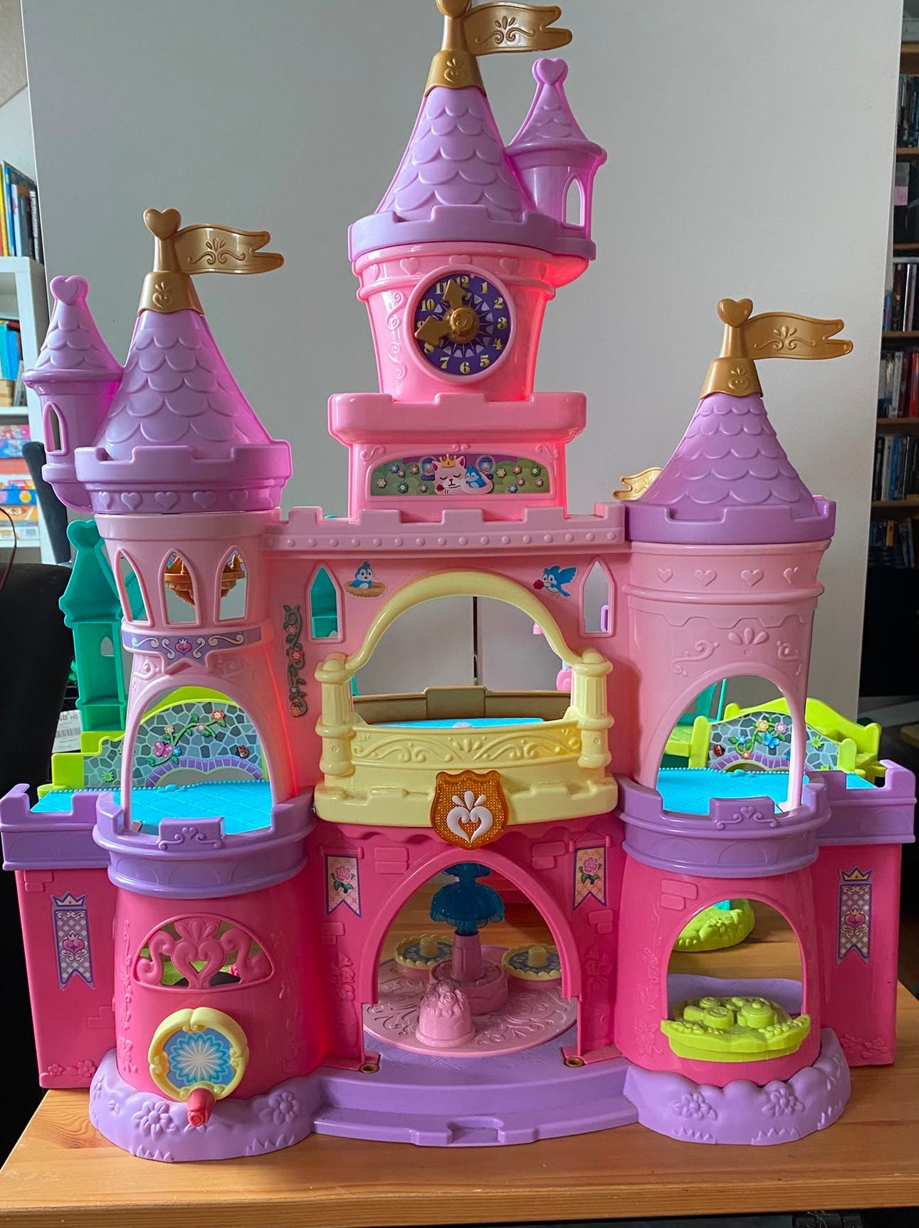 Vrolijke vriendjes kasteel, Kinderen en Baby's, Speelgoed | Vtech, Ophalen