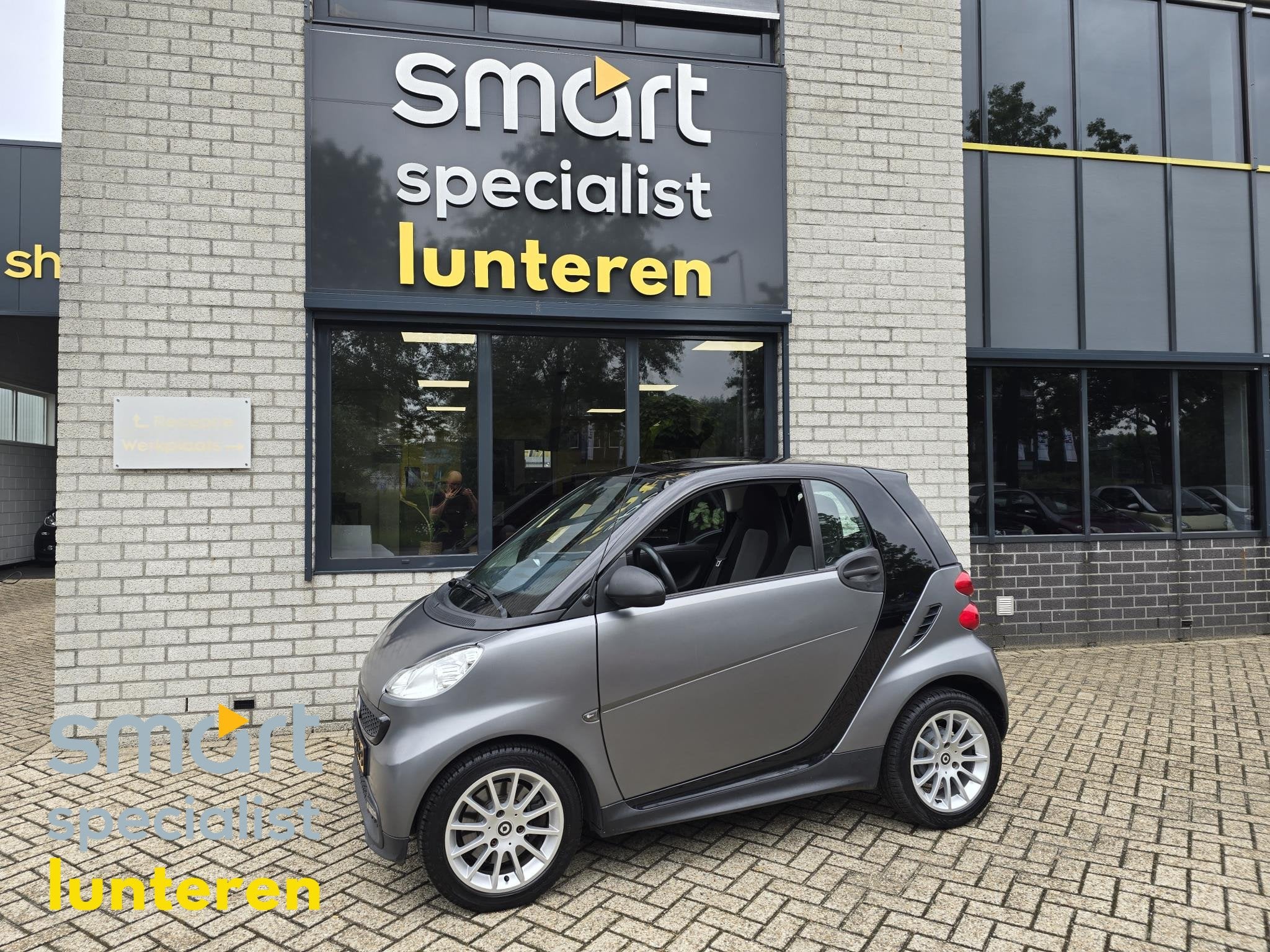 smart fortwo coupé 1.0 mhd garantie! panoramadak, Automaat, Euro 5, Gebruikt, 18 €/maand