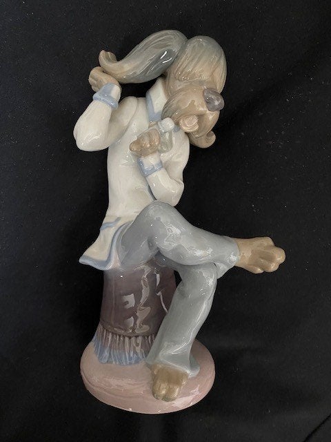 Lladro Dog Band 1155 Singer, Ophalen of Verzenden, Zo goed als nieuw, Dier