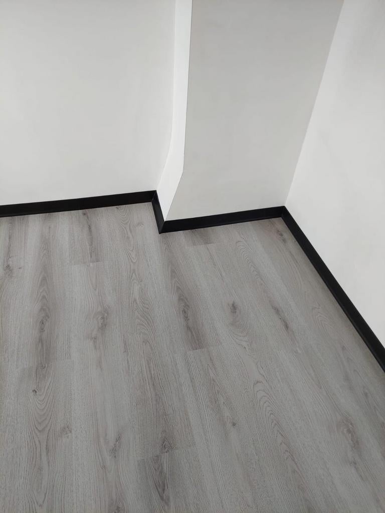Laminaat legger / leggen / ondervloer + plakplinten, Hobby en Vrije tijd, Overige Hobby en Vrije tijd, Ophalen