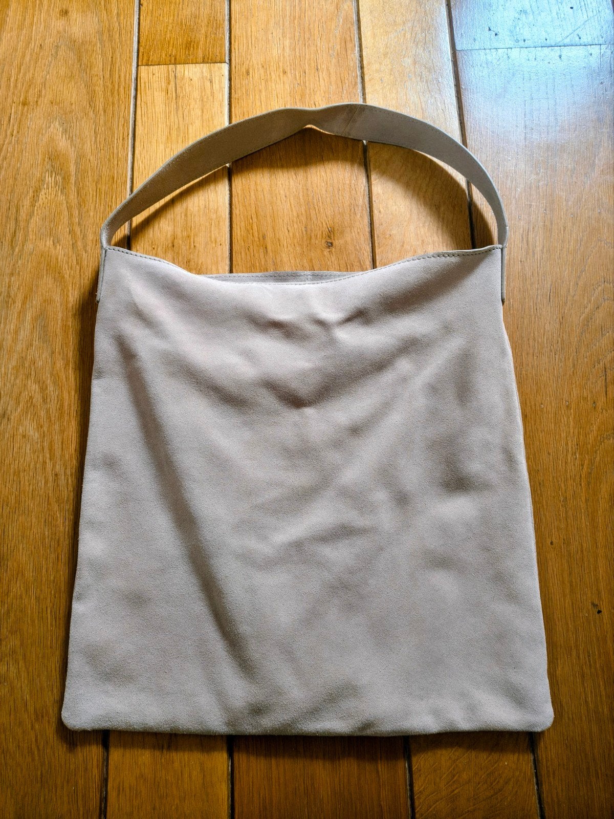 Suède tas Mango - Stijlvolle schoudertas, Ophalen of Verzenden, Nieuw, Beige, Schoudertasje