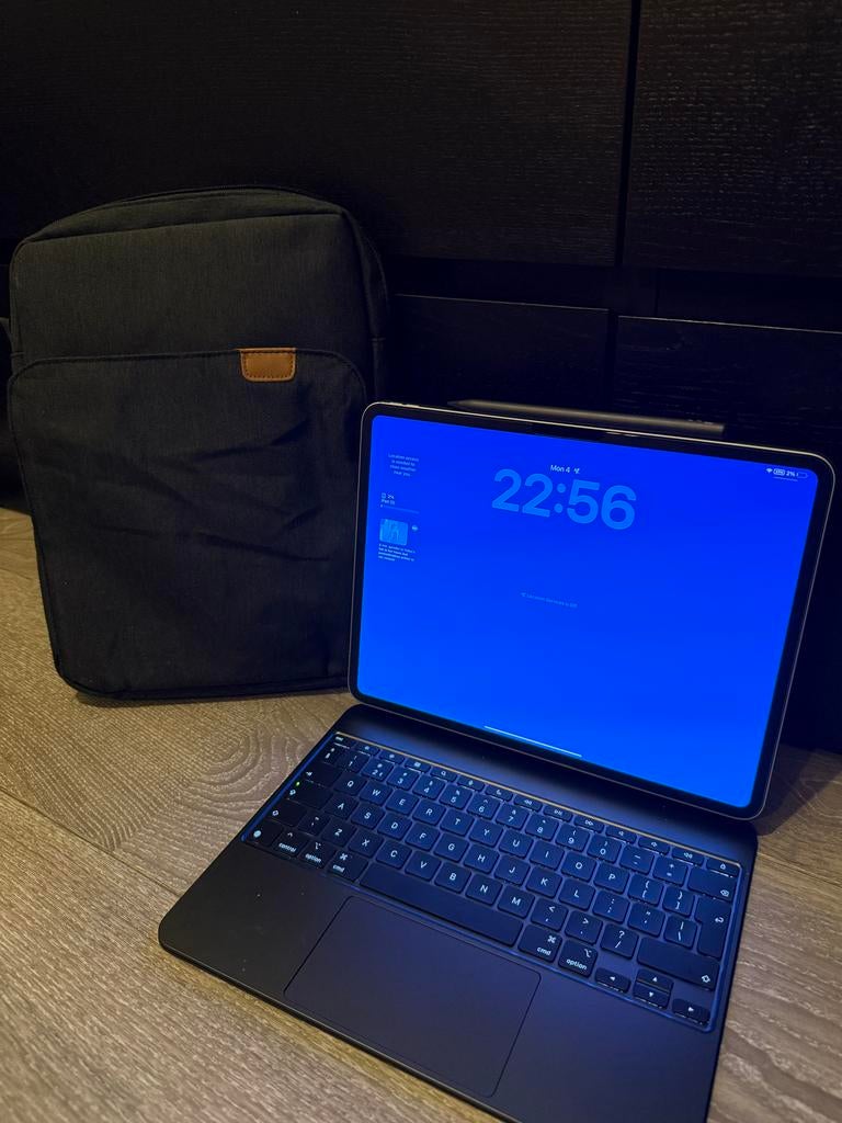 iPad Pro M5 13 inch 256GB Zo goed als nieuw + accessoires, Computers en Software, Apple iPads, Ophalen, 13 inch of meer, Zo goed als nieuw