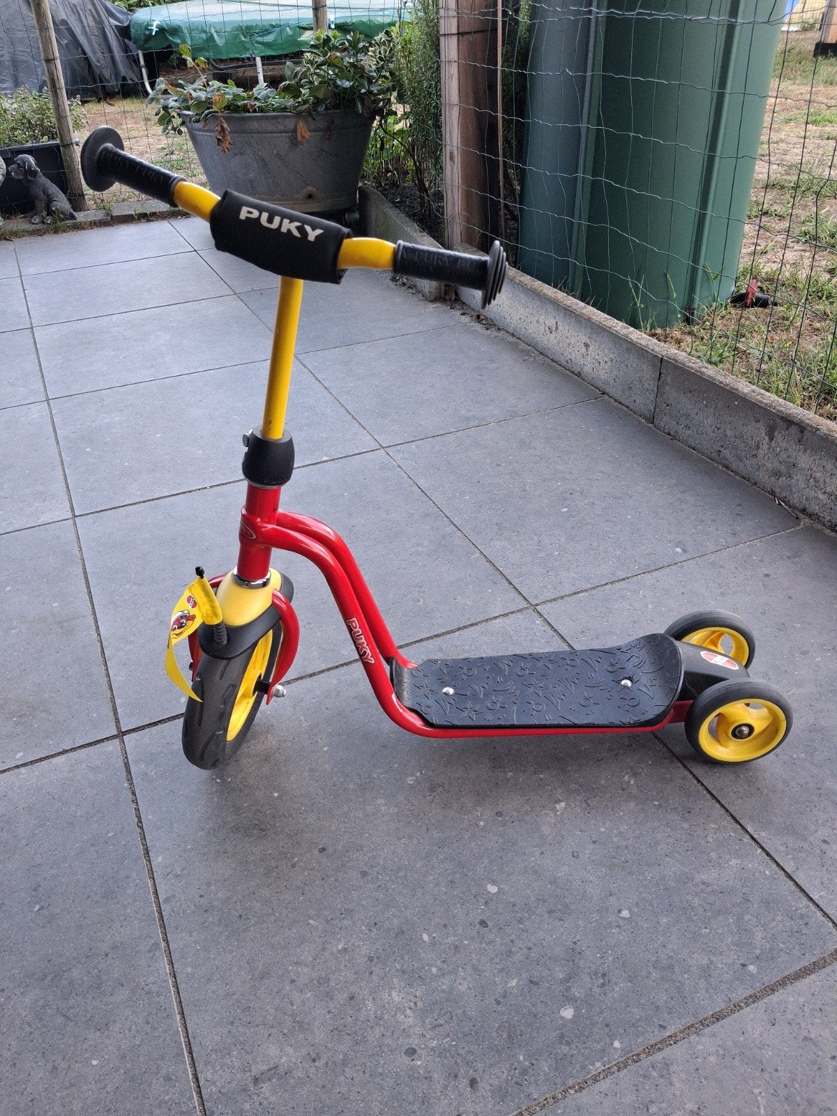 Puky Kinderstep met 3 wielen - Rood/Geel, Ophalen, Zo goed als nieuw