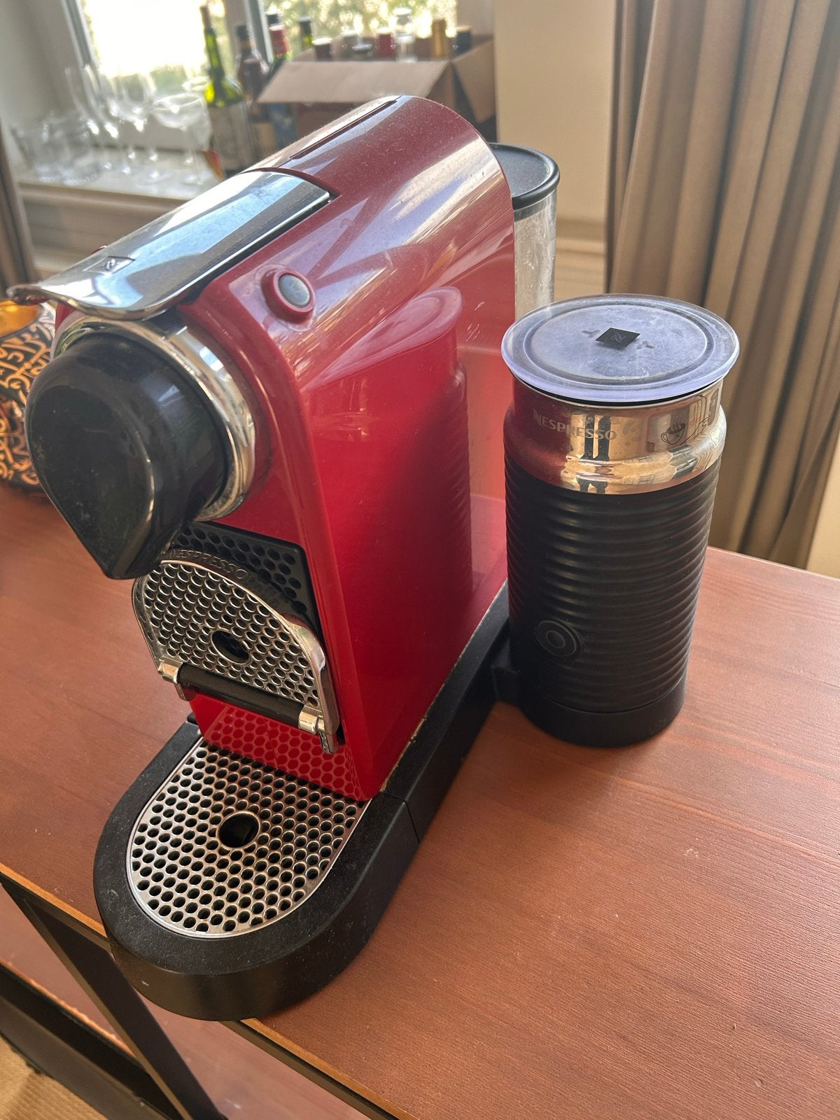 Nespresso koffiemachine met melkopschuimer, Ophalen, Gebruikt, Espresso apparaat, 1 kopje