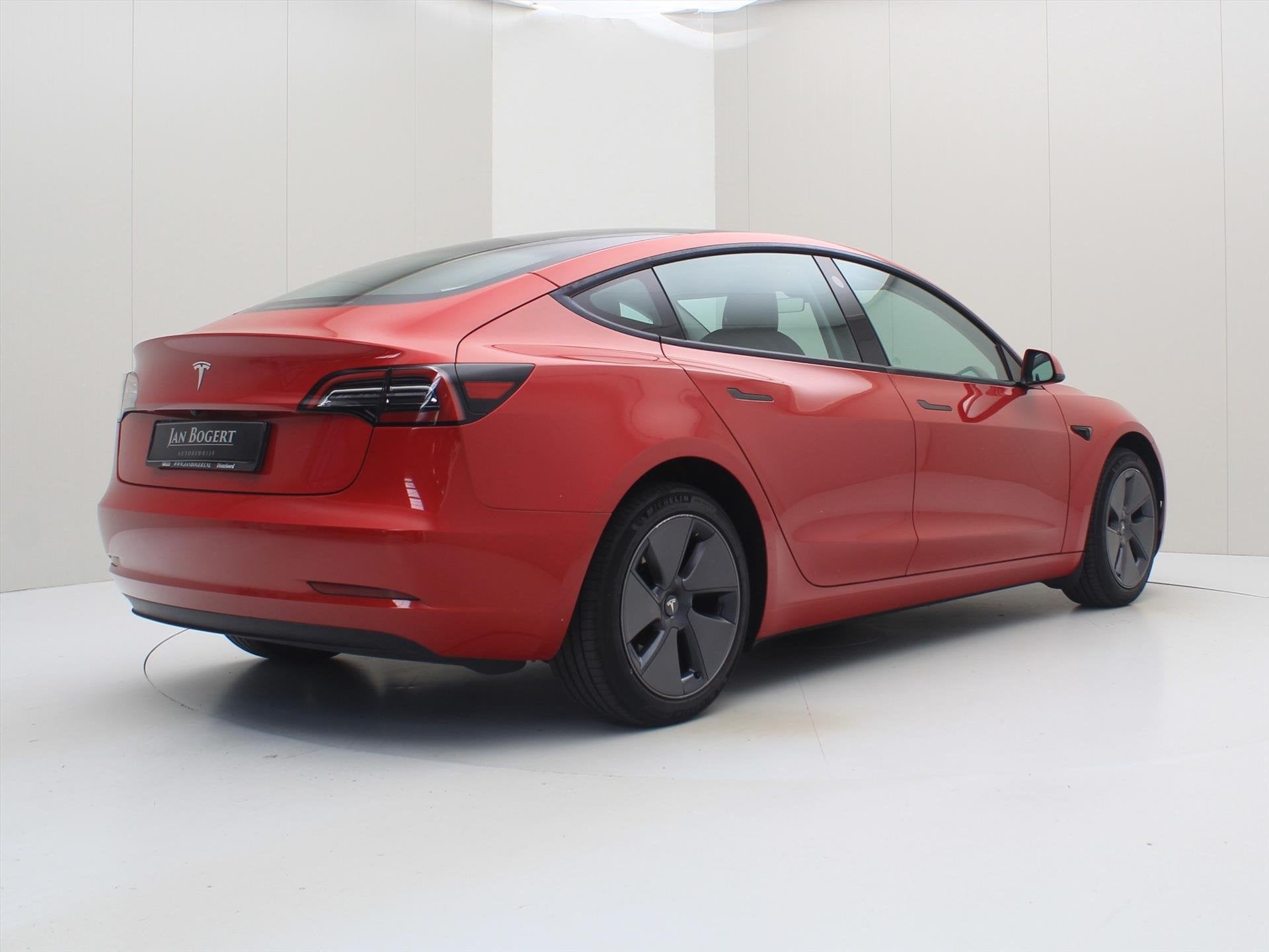 Foto 2 van Tesla Model 3 Standard RWD Plus UPGRADE 93.6% SoH [ AMD RYZE