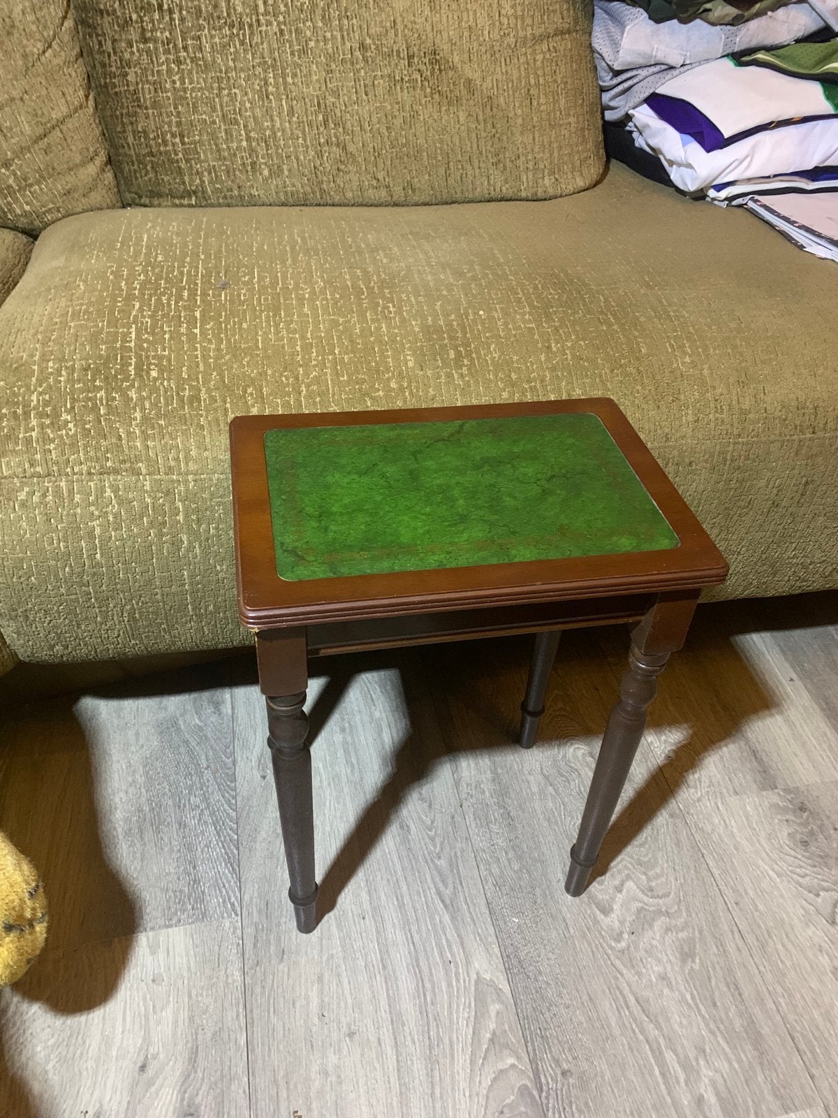 Klassieke engelse  bijzettafel met groen blad mahonie, Gebruikt, Rechthoekig, Hout, Ophalen