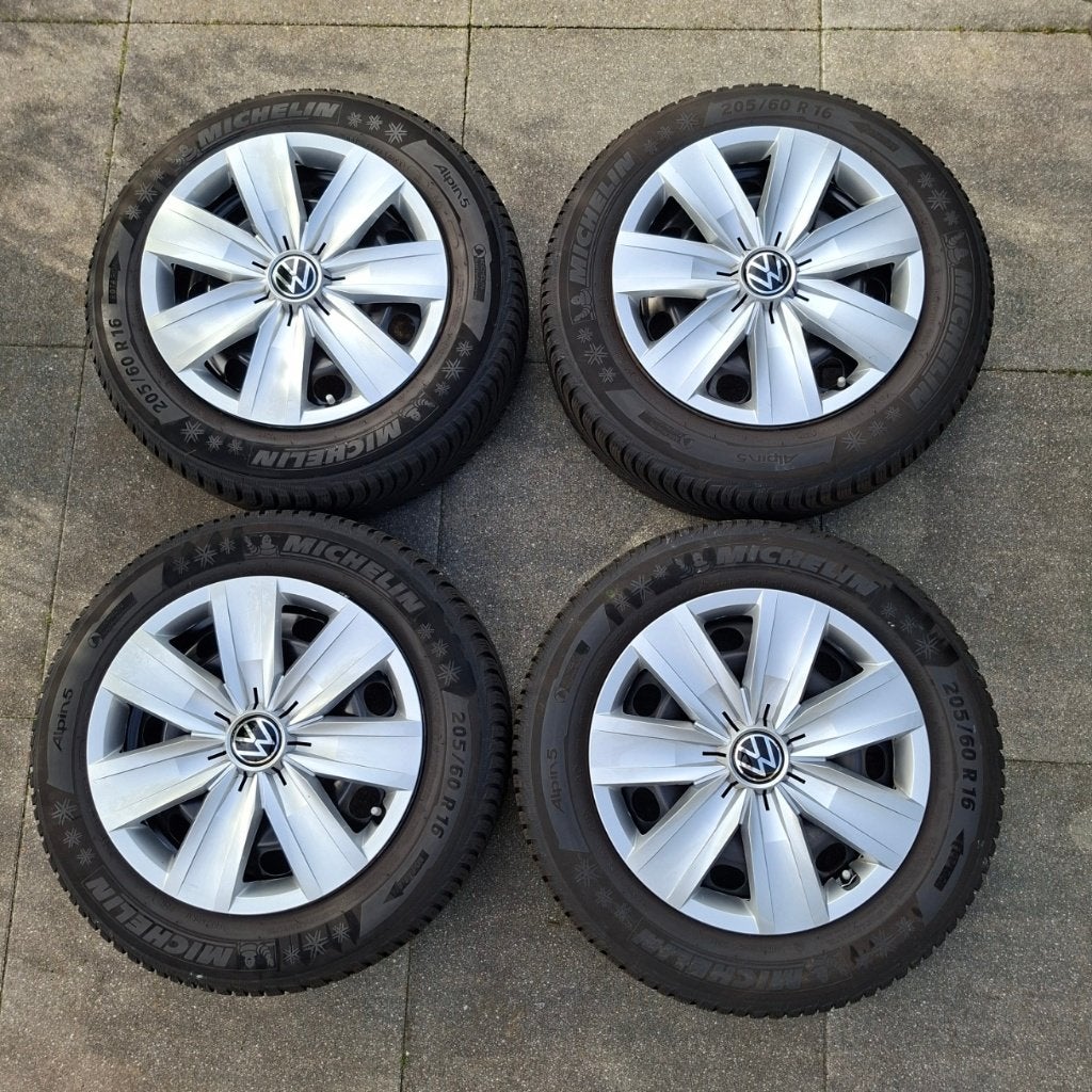 1x complete winterbandenset voor VW Touran (2016-2020), Gebruikt, 16 inch, Banden en Velgen, Personenwagen