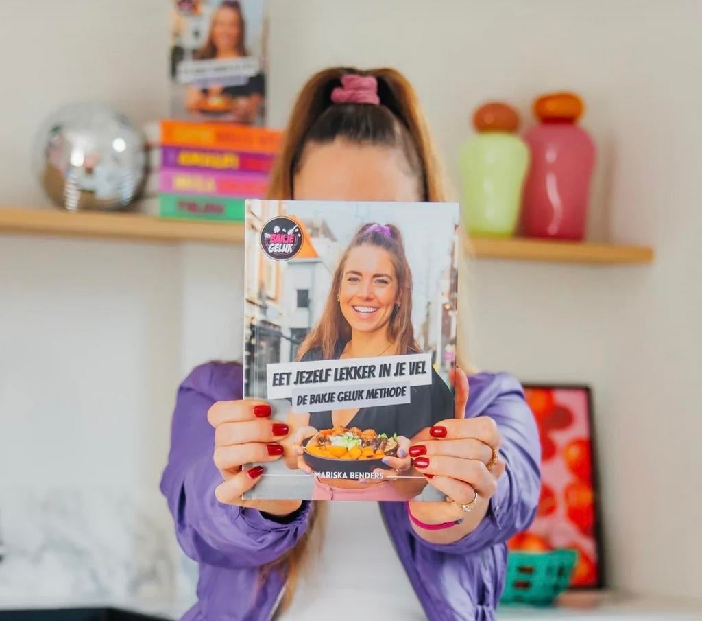 Eet Jezelf Lekker in Je Vel - De Bakje Geluk Methode, Boeken, Ophalen of Verzenden, Nieuw