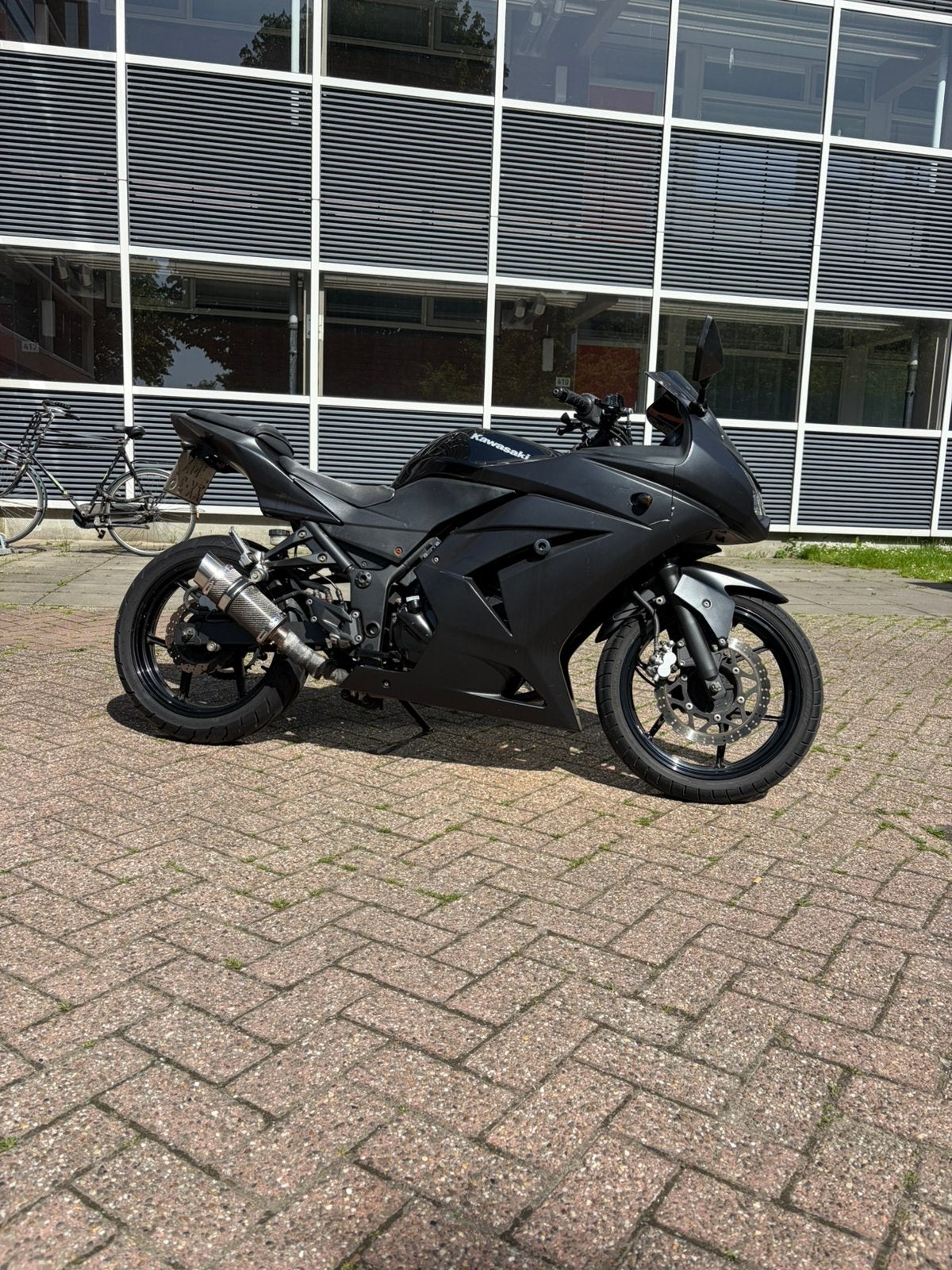 Kawasaki Ninja 250R mat zwart, Motoren, Motoren | Kawasaki, Particulier, Sport, 12 t/m 35 kW, 2 cilinders, Minimaal motorrijbewijs A2