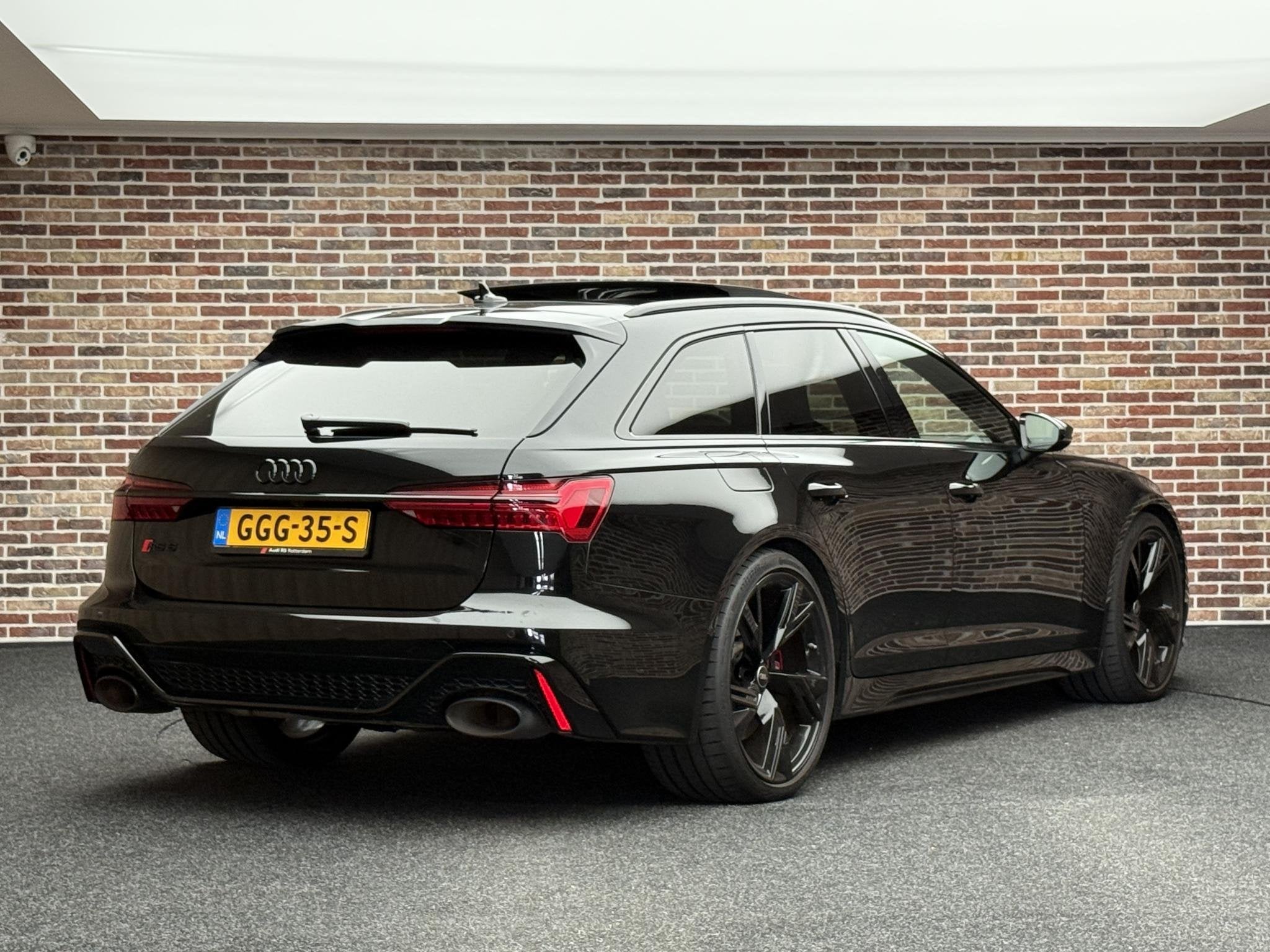 Audi RS6 Avant TFSI quattro | Bang & Olufsen| Dak| Head-up|, Automaat, Dealer onderhouden, 600 pk, Leder