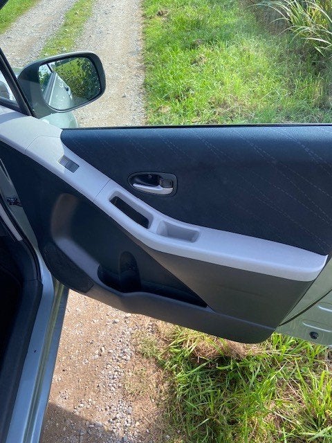 Foto 11 van Toyota Yaris AUTOMAAT met gebruikers sporen