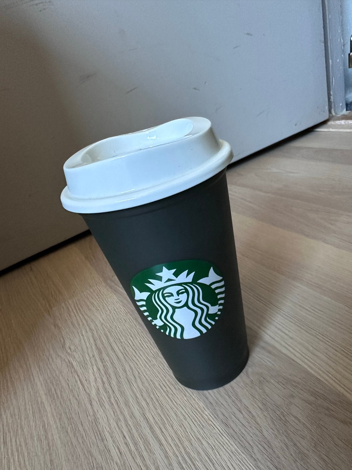 Starbucks Verkleurbare Beker - Groen naar Rood, Overige typen, Verzenden, Kunststof, Zo goed als nieuw