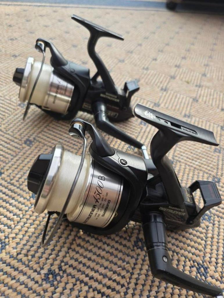 2 Shimano 4500B baitrunners, Ophalen of Verzenden, Zo goed als nieuw, Molen