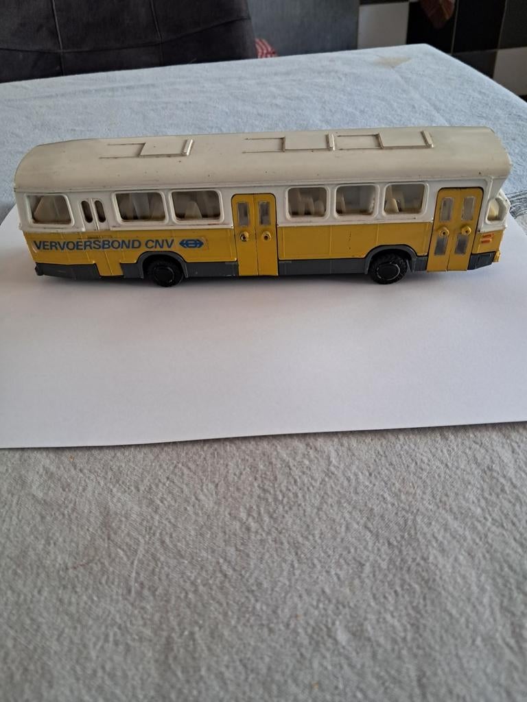 Lion toys 38 serie, Hobby en Vrije tijd, Modelauto's | 1:50, Verzenden, Zo goed als nieuw, Bus of Vrachtwagen, Lion Toys