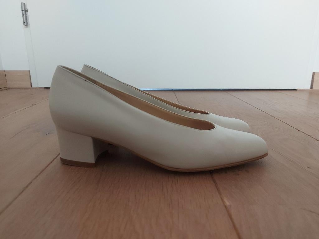 Vintage trouwschoenen, dames, Kleding | Dames, Schoenen, Ophalen of Verzenden, Gedragen, Overige kleuren