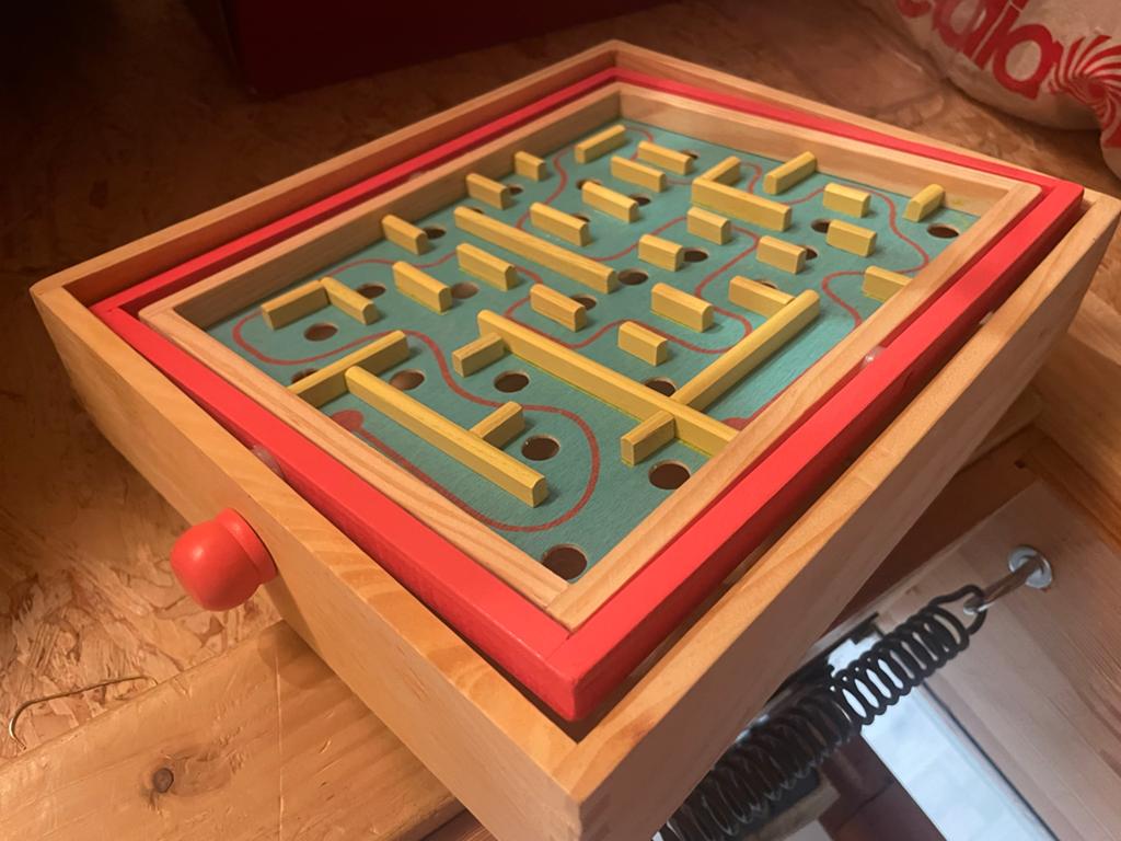 Houten Labyrint Spel - Klassiek Balansspel, Een of twee spelers, Ophalen of Verzenden, Zo goed als nieuw