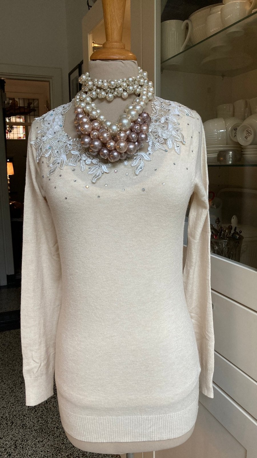 MAJOLICA Roomwitte modal/viscose trui met kant/ strass mt S, Kleding | Dames, Truien en Vesten, Nieuw, Maat 36 (S), Wit, Ophalen of Verzenden