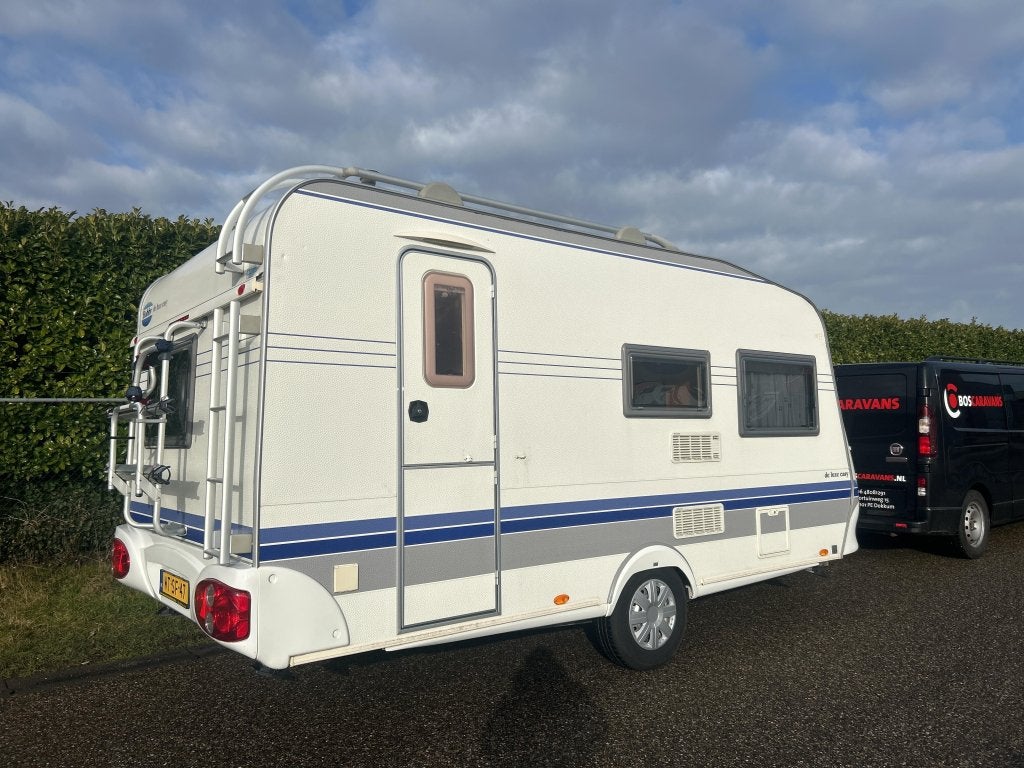 Hobby 440 SF De luxe Easy 2006 VAST BED,FIETSENREK, Hobby-Wohnwagenwerk Ing. Harald Striewski GmbH, Hobby, Schokbreker, Tot en met 4