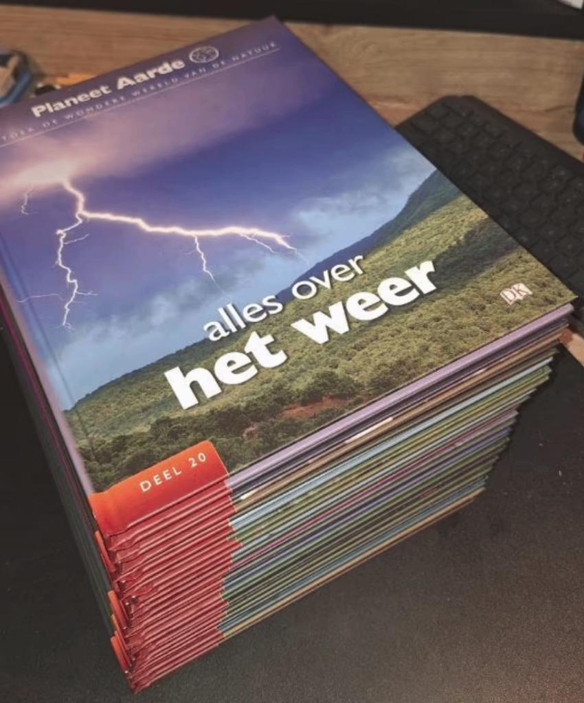 20 hardcovers planeet aarde van het AD 2012, Ophalen of Verzenden, Nieuw, Natuur algemeen